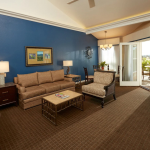 Stay at luxury Condo at Carter Estates Winery & Resort Temecula