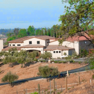 Cougar Winery De Portola Wine Trail Temecula Valley Ca