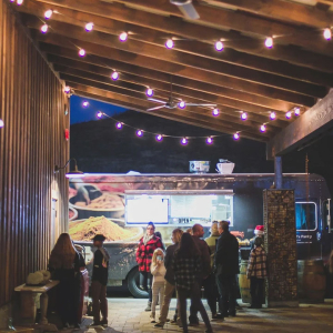 Front of tasting room with Food Truck at Peltzer Winery Temecula